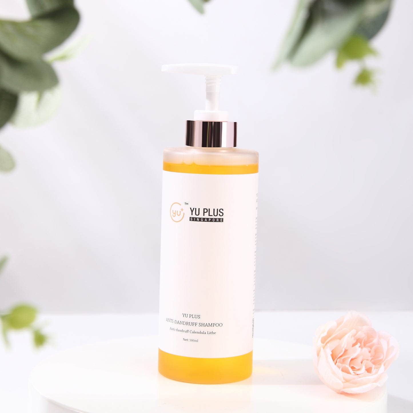 YU PLUS ANTI-DANDRUFF SHAMPOO Anti-dandruff Calendula Lithe 500ML